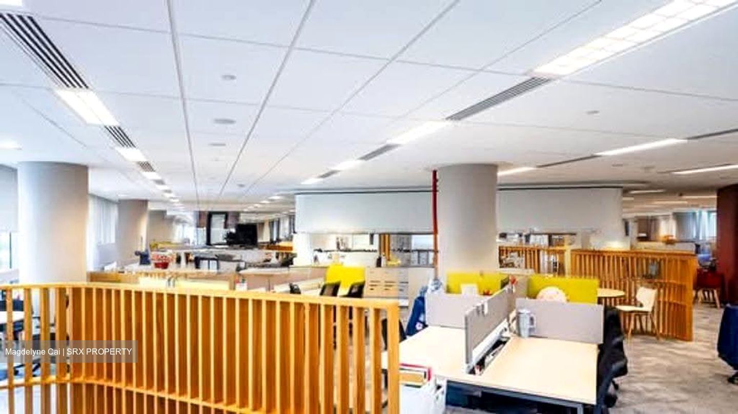 PLQ3 (D15), Office #639836901